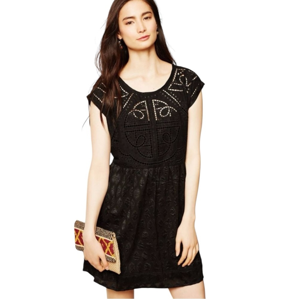 Vanessa Virginia Black Cutout Embroidered Cap Sleeve Dress  Slip Dress Included